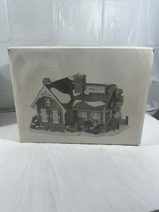 Department 56 Fisherman's Nook Resort - Picture 7 of 7